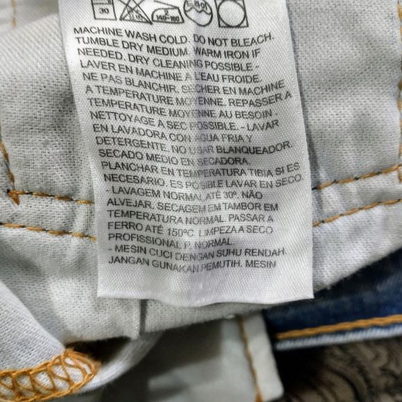 Copy Levi  Men's 550 Relaxed Fit Tapered Legs Medium Wash Jeans (36x29) NWT - Picture 6 of 14